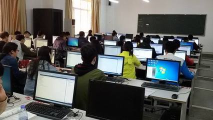 2020高考最熱門的4大專業，畢業能拿金飯碗，有你學的專業嗎？